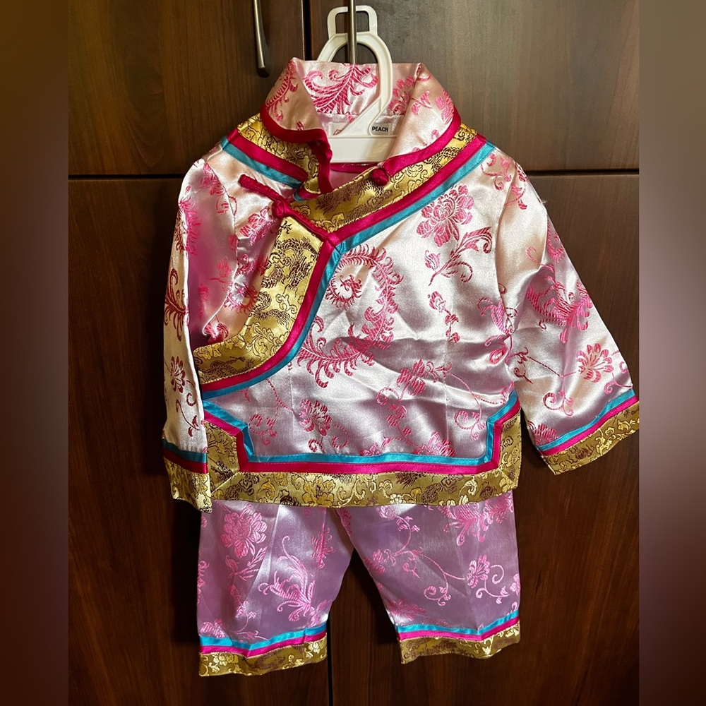 Festive Asian outfit (kid’s)